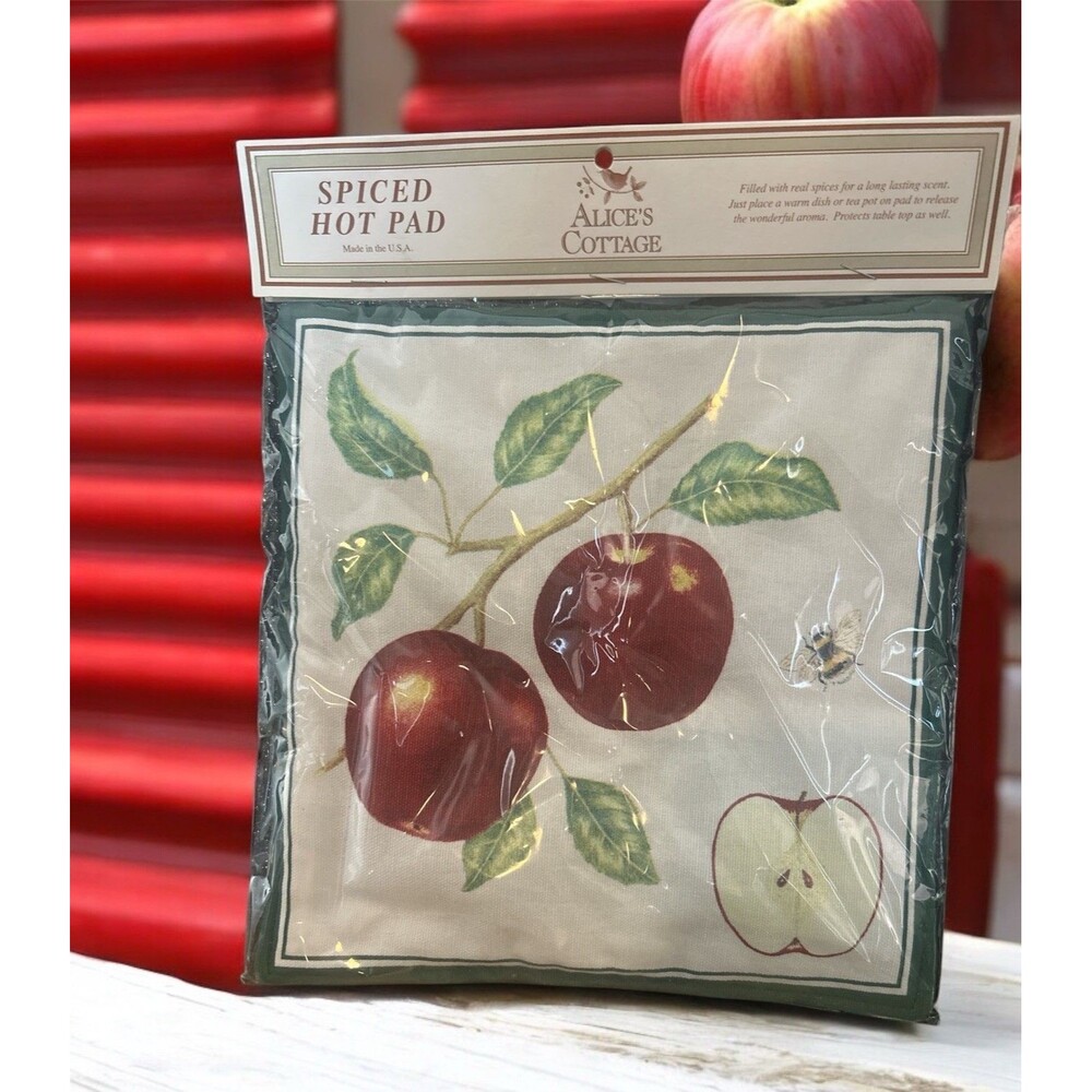 Alice’s Cottage Spiced Hot Pad 9.5 X 9.5 Cinnamon Allspice Apple Honeybee Decor